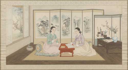 Estilo de pintura tradicional coreana con colores suaves, mostrando una escena doméstica íntima pero elegante entre biombos